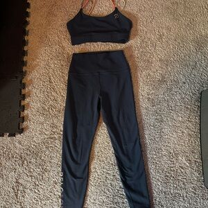 Peloton Navy Cadence Legging & Speed Up Bra Set